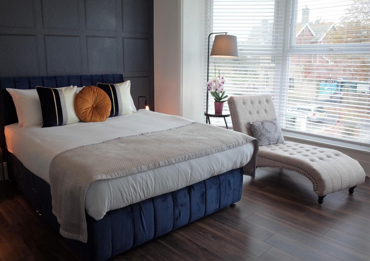 Apartment Spacious With Free Parking